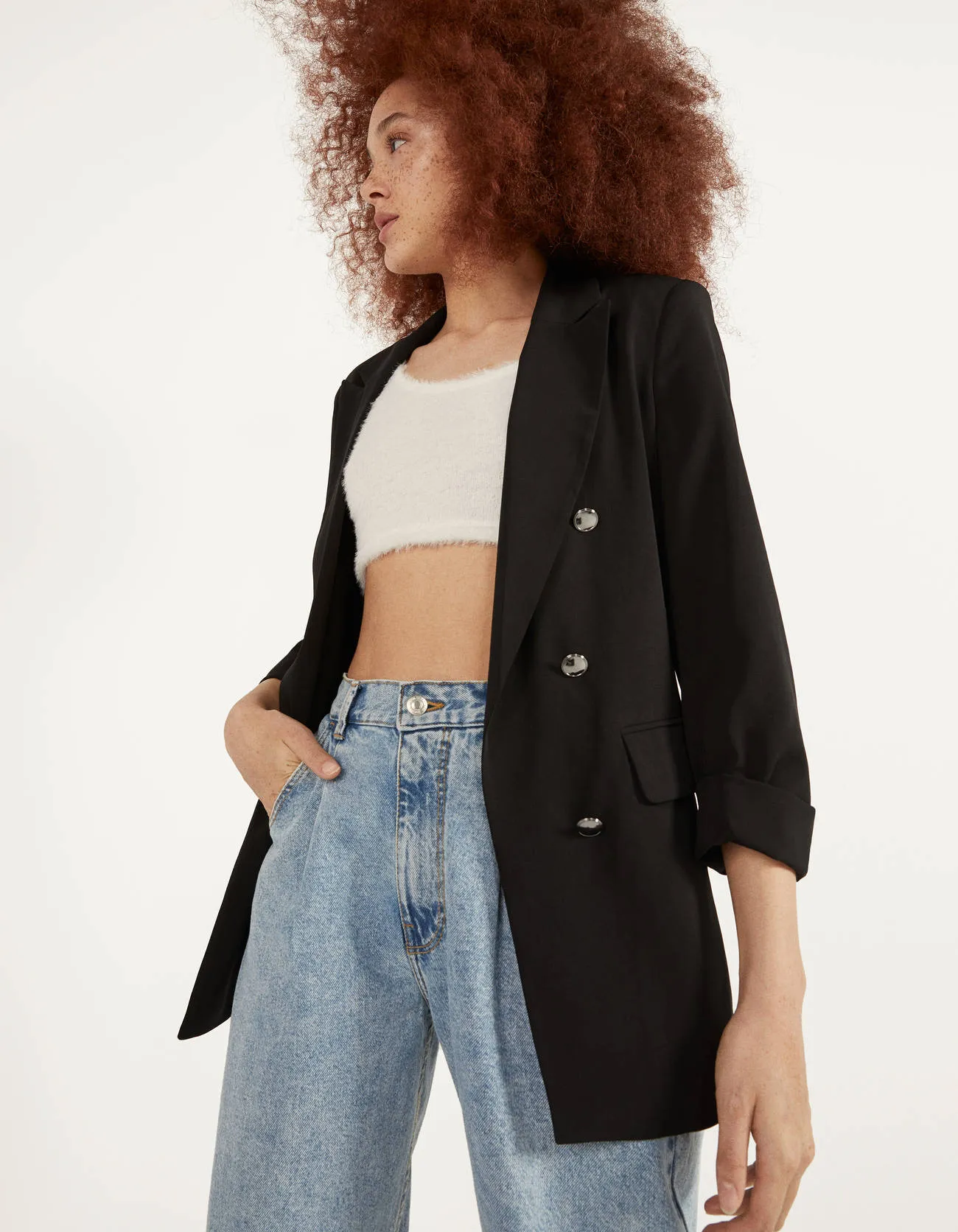 Blazer mit hochgerollten Ärmeln